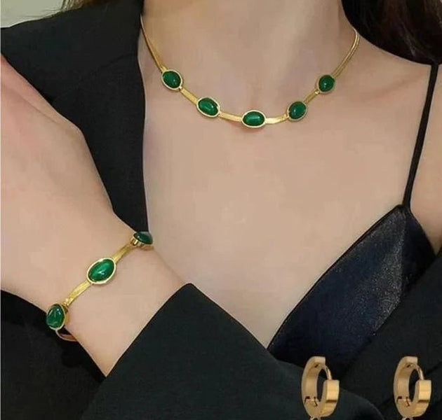 Oval Green Crystal Pendant Necklace Set With Bracelet - SmartStuffs